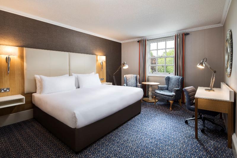 Номер Deluxe, Oulton Hall Hotel, Spa & Golf Resort