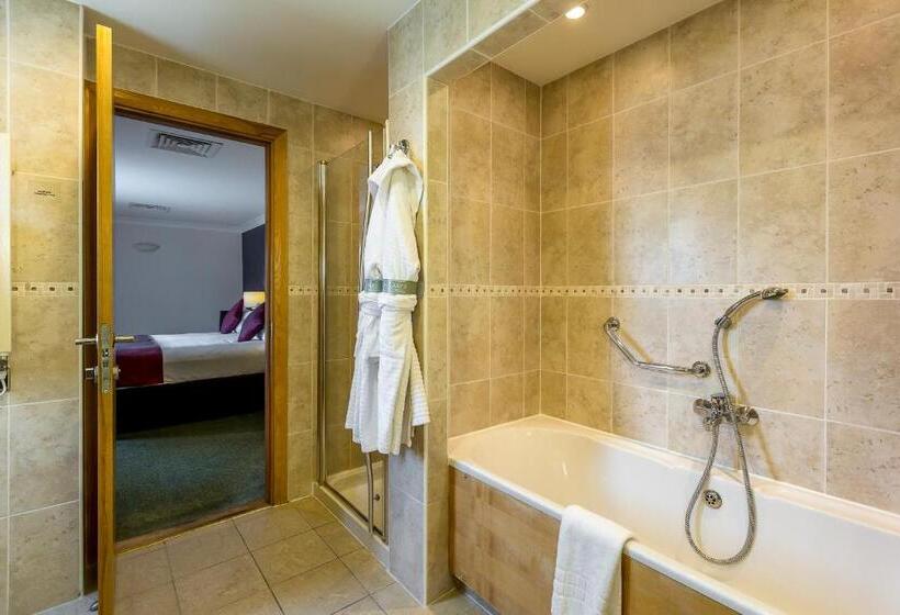 Семейный Номер Superior, Hellidon Lakes