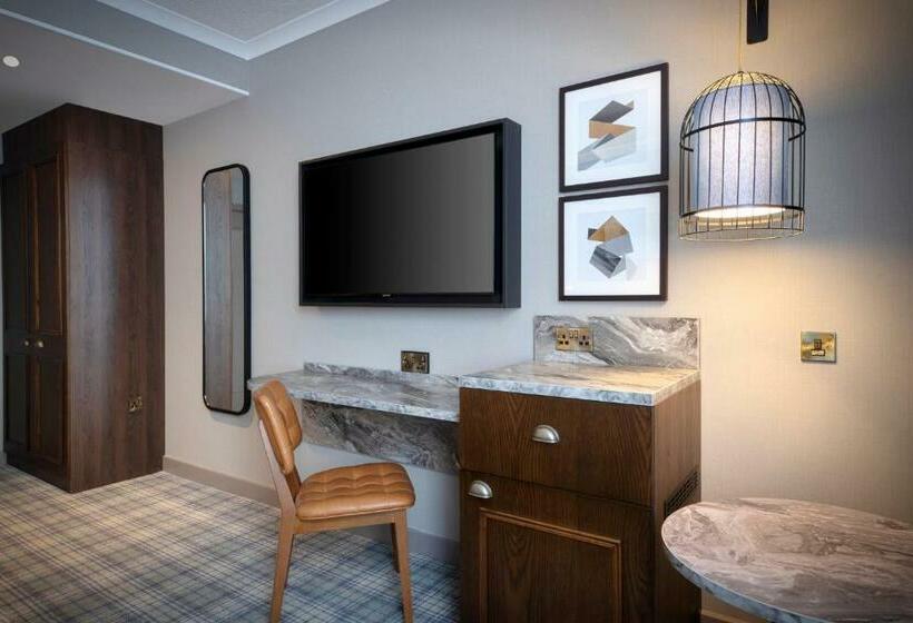 Номер Стандарт, Leonardo Royal Edinburgh