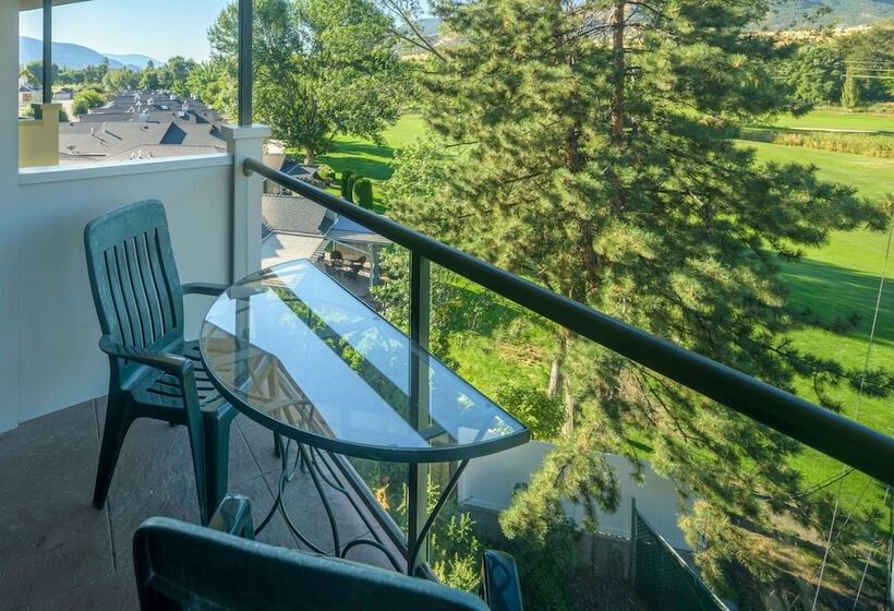 クイーンサイズベッドのスイートルーム, Balcomo, A Ramada By Wyndham