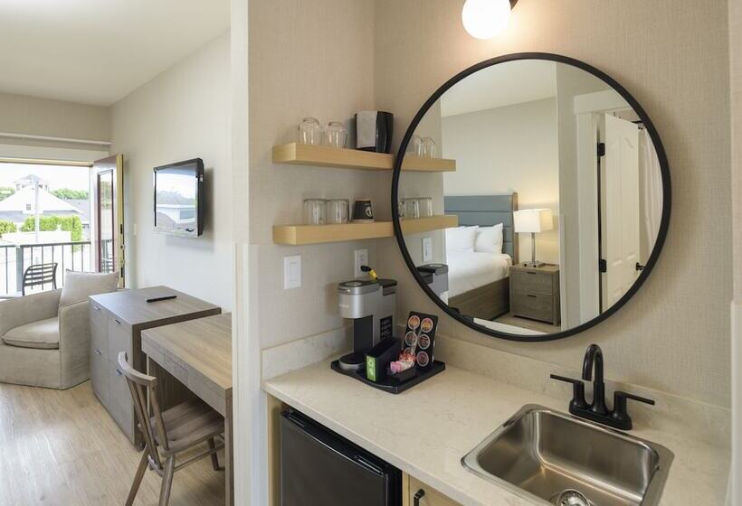اتاق استاندارد با 2 تخت دوبل, Balcomo, A Ramada By Wyndham