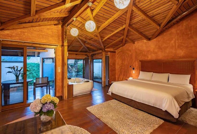Люкс Кровать Кинг, Luna Volcán, Adventure Spa   Formerly Luna Runtún