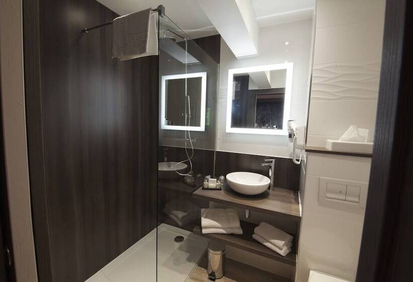 اتاق سوپریور, Quality Hotel Clermont Kennedy