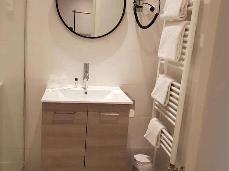 Номер Superior, The Originals Boutique, Grand Hôtel Saintpierre, Aurillac