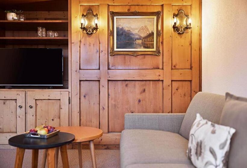 Стандартный Номер Кровать Кинг, Lindner Hotel Oberstaufen Parkhotel, Part Of Jdv By Hyatt