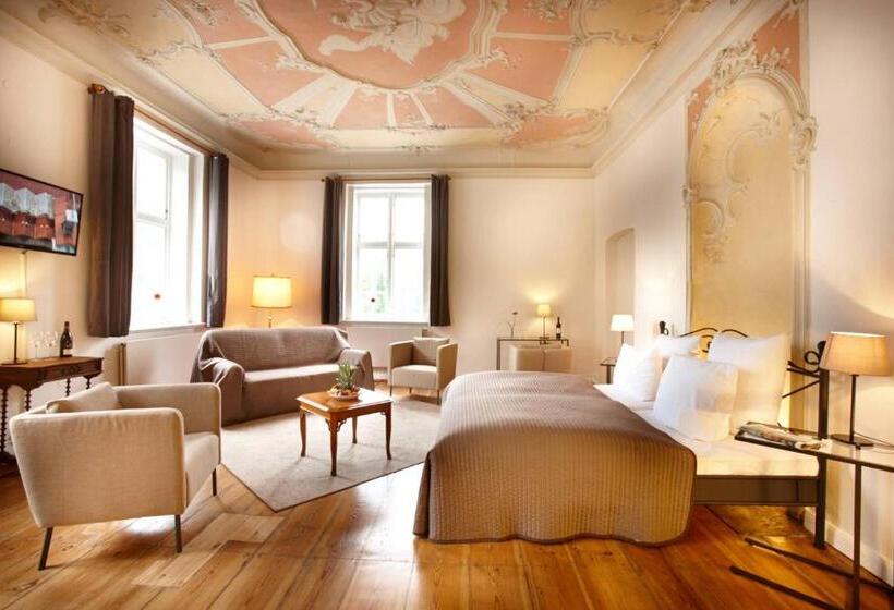 Люкс Кровать Кинг, Pelli Hof Rendsburg By Tulip Inn