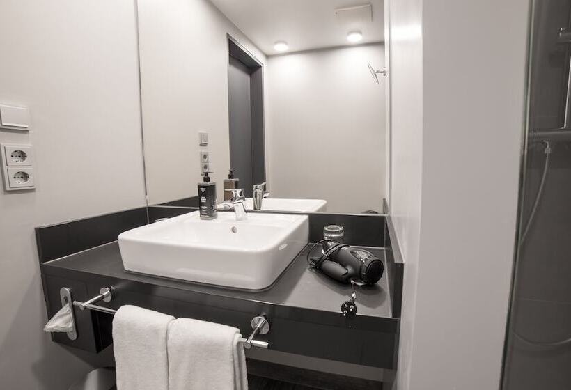 Номер Стандарт, Scotty & Paul Hotel Deggendorf