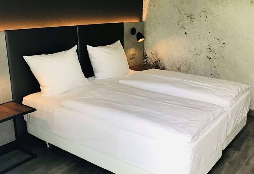 Номер Стандарт, Scotty & Paul Hotel Deggendorf
