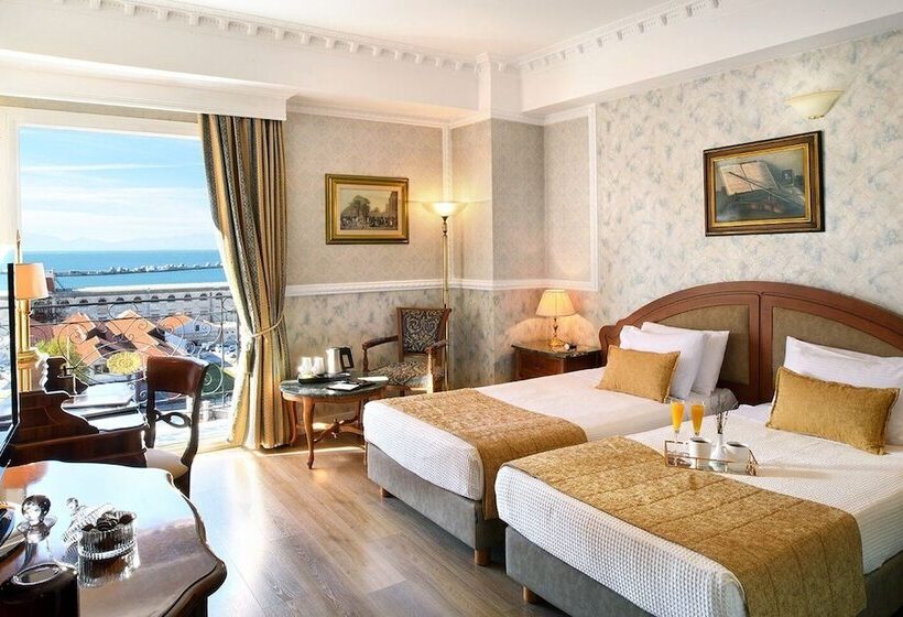 غرفة بريميوم, Mediterranean Palace