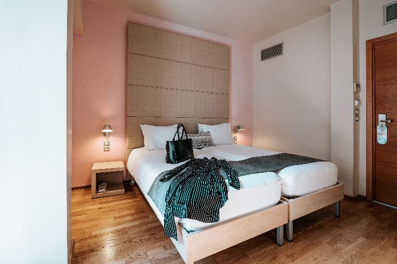 스탠다드 트리플 룸, Domotel Olympia
