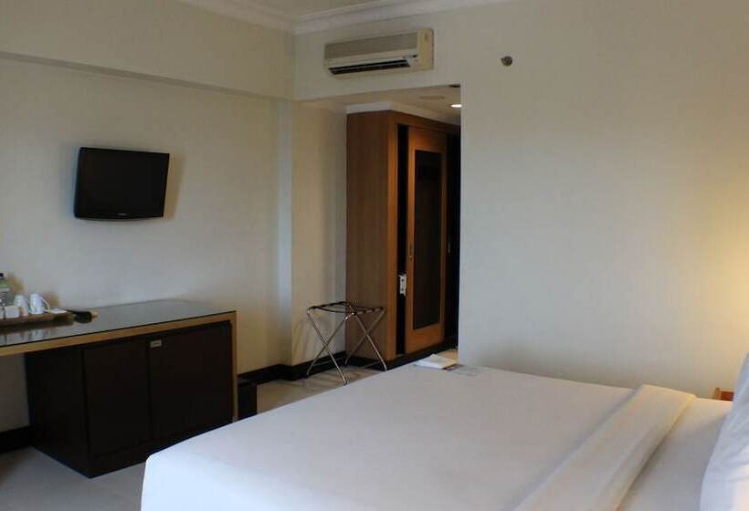 اتاق لوکس, Santika Pandegiling Surabaya