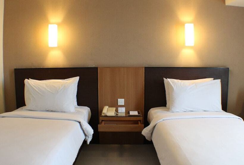 اتاق لوکس, Santika Pandegiling Surabaya