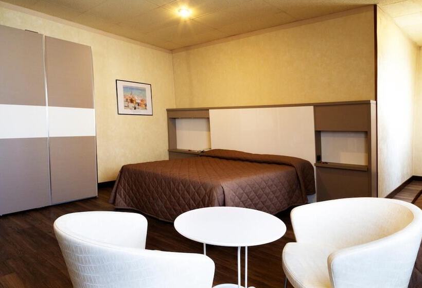 スーペリアールーム, Jr Hotels Bologna Amadeus