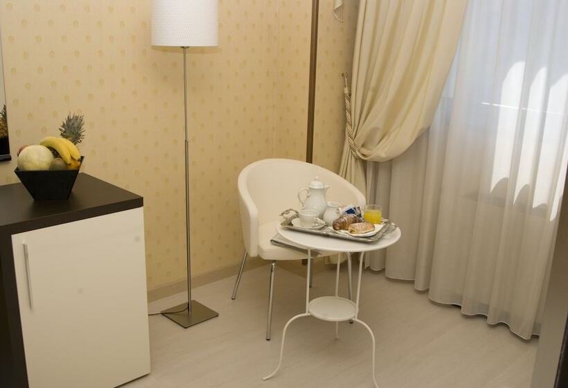 スーペリアトリプルルーム, Jr Hotels Bologna Amadeus