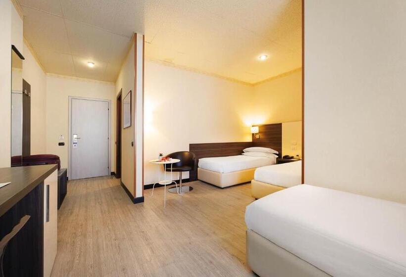 スーペリアトリプルルーム, Jr Hotels Bologna Amadeus