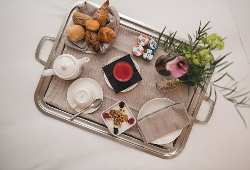 اتاق خانوادگی, Starhotels Michelangelo Rome
