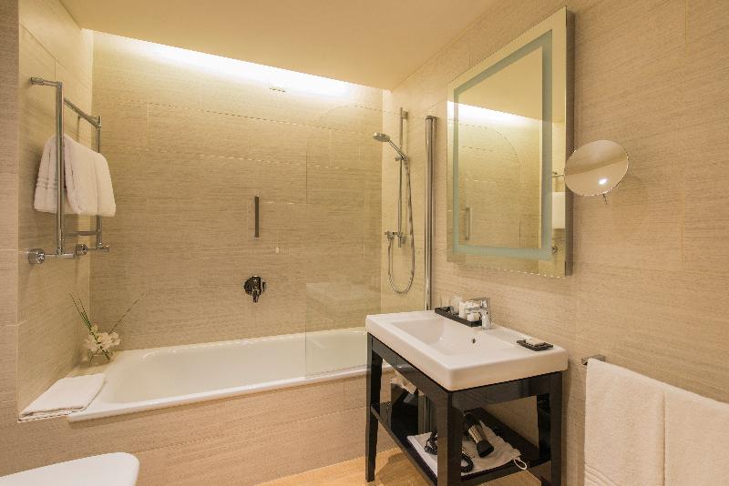 سوییت جونیور, Starhotels Michelangelo Rome