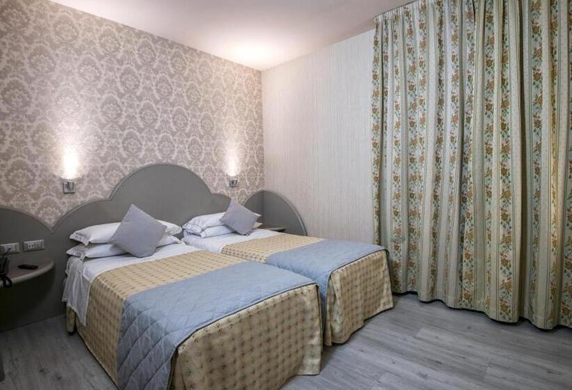 스탠다드 룸, Marchi Hotel
