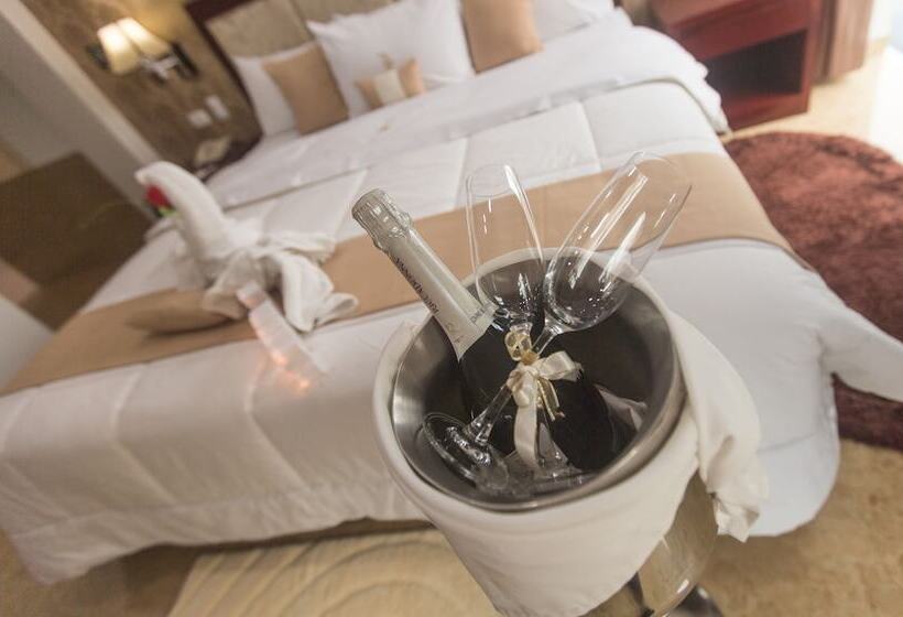 주니어 스위트, Gran Recreo Hotel   Trujillo   Perú