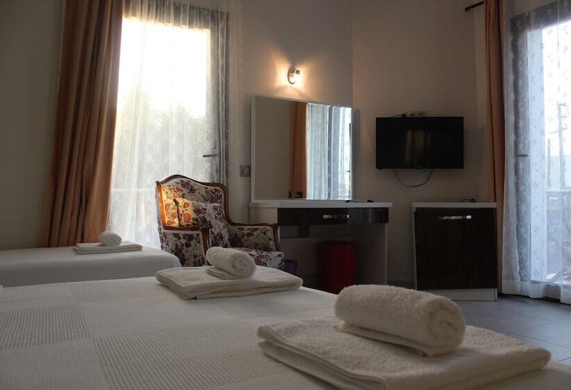 اتاق استاندارد سه نفره, Cilek Butik Otel