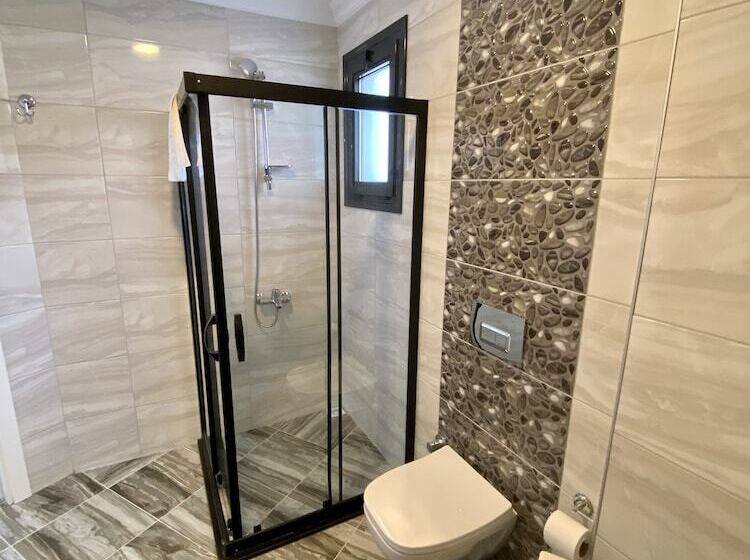 اتاق لوکس سه تخته, Cilek Butik Otel