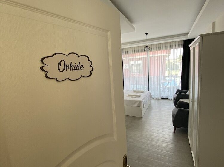 اتاق لوکس سه تخته, Cilek Butik Otel
