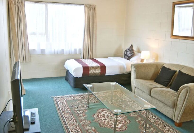 스위트, Barcelona Motel