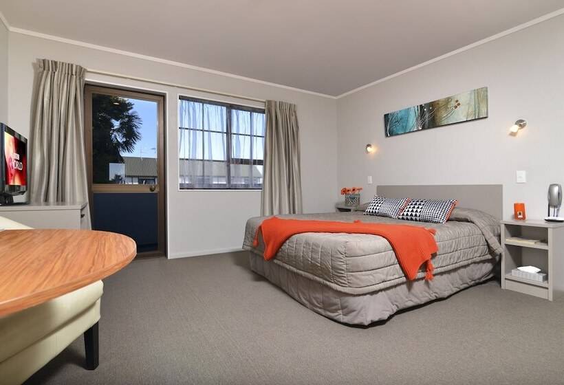 스탠다드 스튜디오 킹침대, Knightsbridge Court Motor Lodge