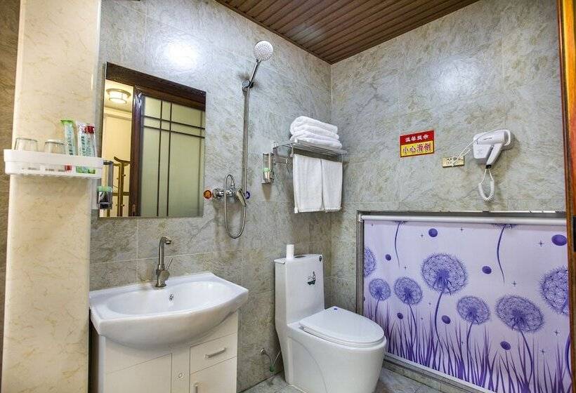 Quarto Estandar, Hongxingju Inn