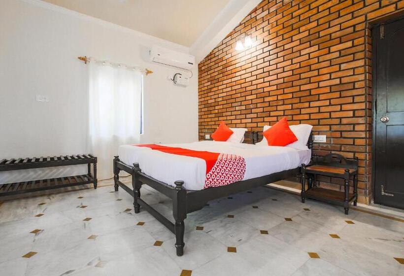 Quarto Triplo Clássico, La Petite By Oyo Rooms
