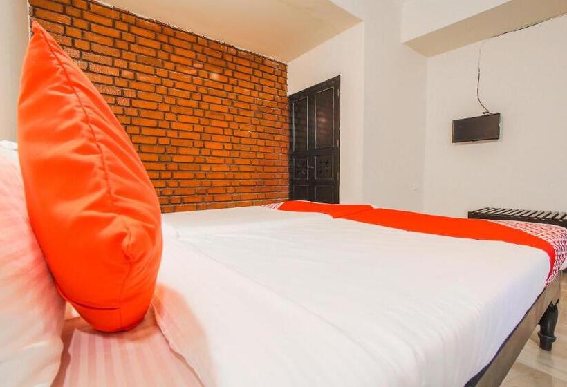 Quarto Triplo Clássico, La Petite By Oyo Rooms