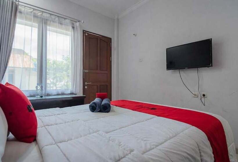 Номер Стандарт, Reddoorz Syariah Near Sepinggan Airport Balikpapan