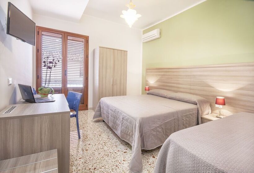 Номер Стандарт Трехместный, B&b La Torre