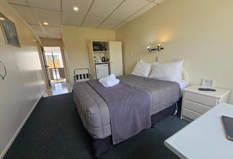 Студия Стандарт, Tui Oaks Motel