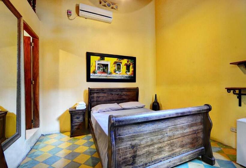 Quarto Estandar, La Brisa Loca Hostel
