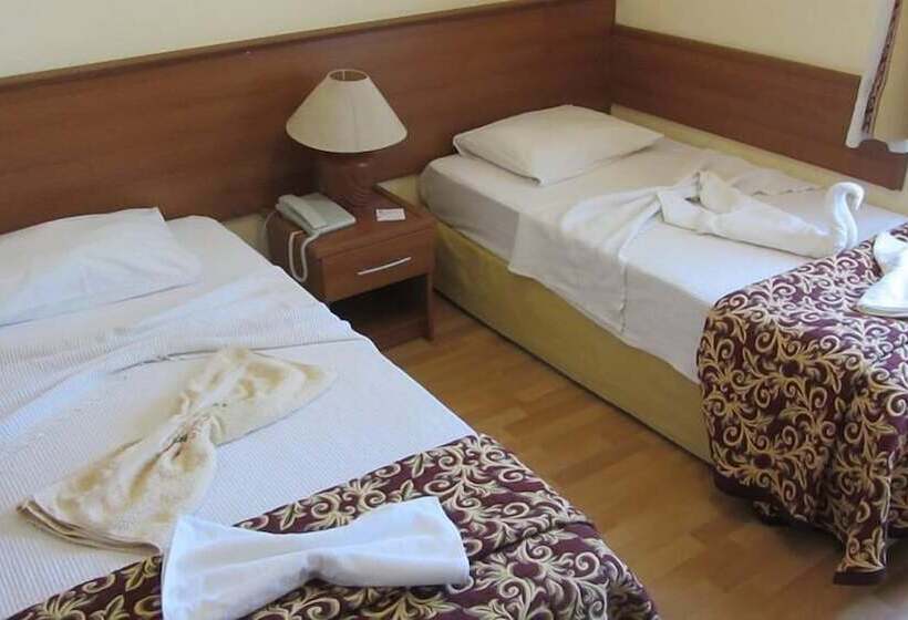 Quarto Estandar, Ipek Hotel Camyuva