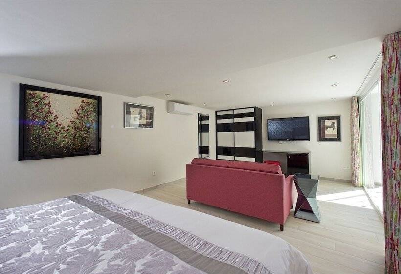 Люкс Повышенной Комфортности, Three Palms   Adults Only