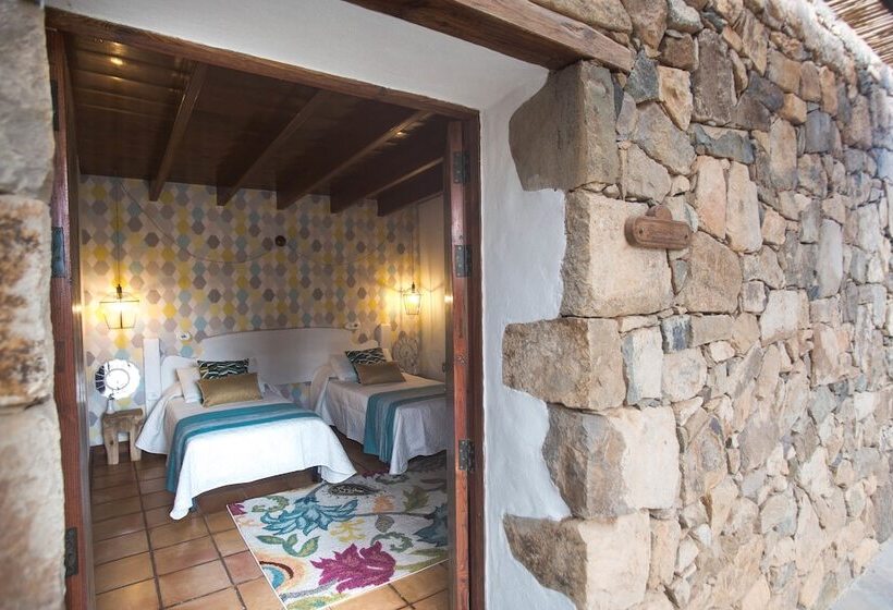 Quarto Estandar, Rural Rugama