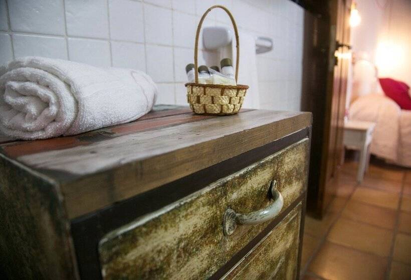 Quarto Estandar, Rural Rugama
