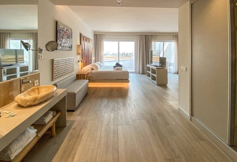 Junior Suite, Zahara Beach & Spa By Qhotels   Adults Recommended