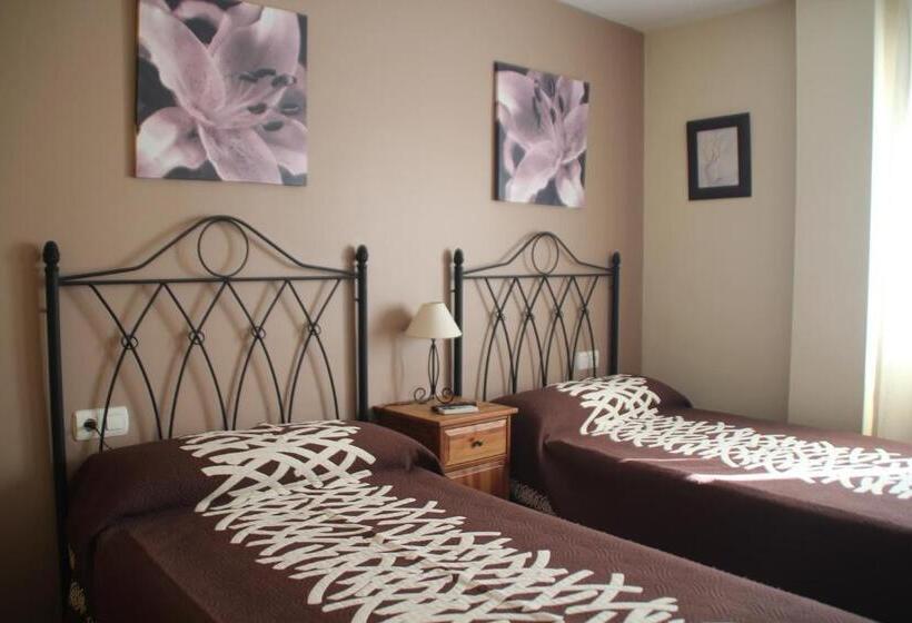 Семейный Номер, Hostal Zaguan