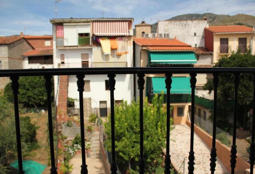 Семейный Номер, Hostal Zaguan