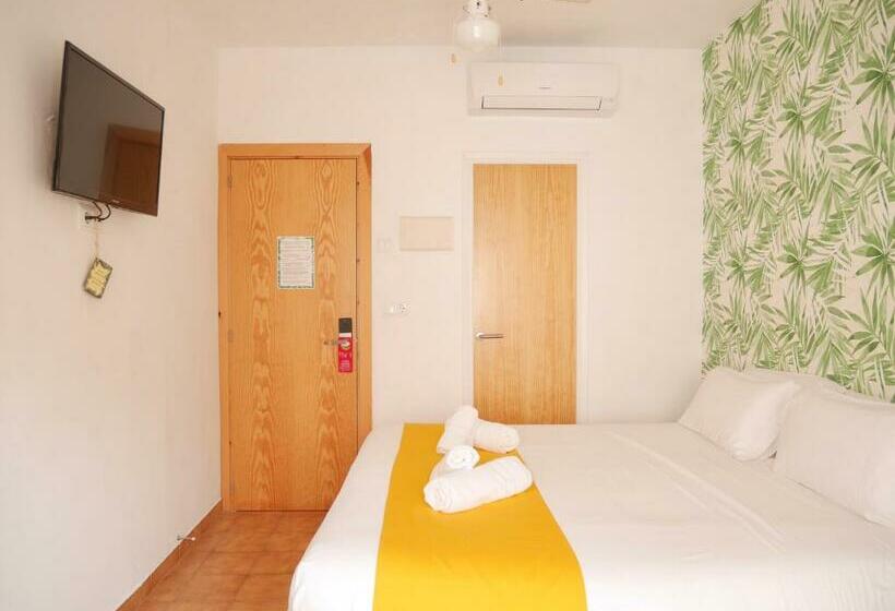 标准间, Nanit Rooms Ibiza Hostal