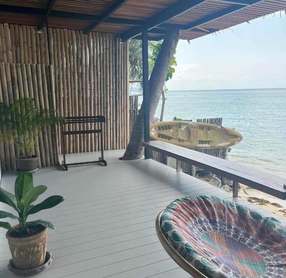 Casa 2 Quartos, Benjamin S Hut