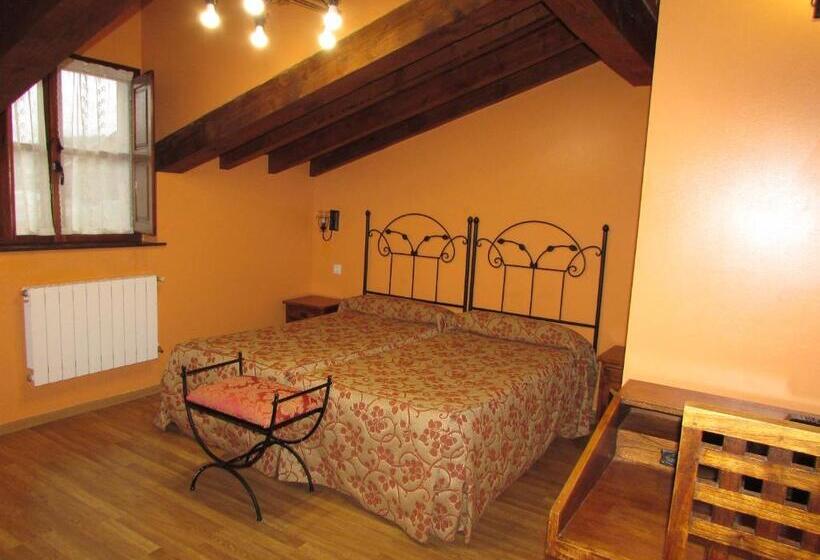 Номер Стандарт Трехместный, Posada Rural El Rincón De Cabrojo