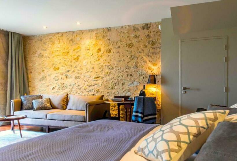 Quarto Deluxe, 5 Lasserre