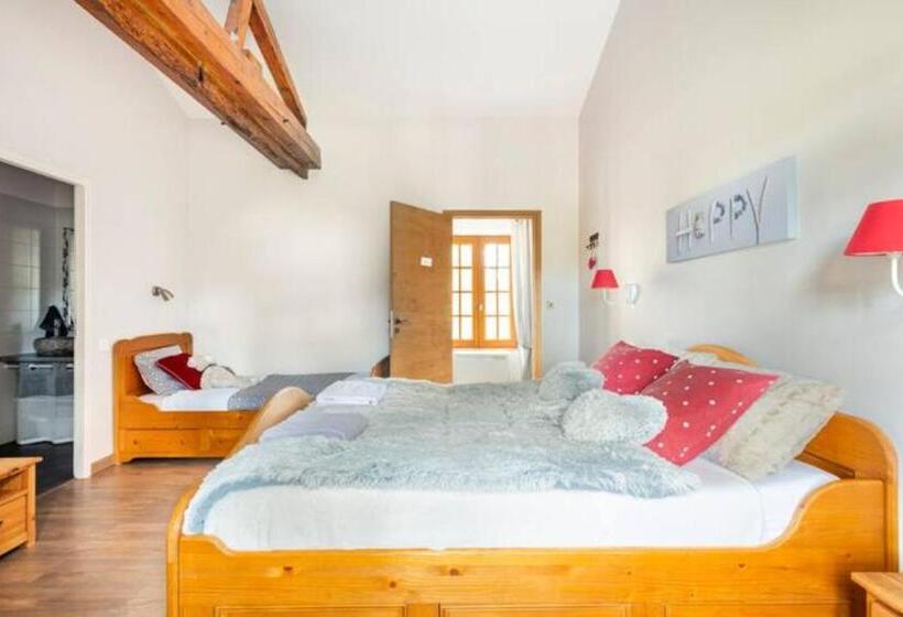 Номер Стандарт Трехместный, B&b Des Histoires D Anges   Côté Jardin   Accueil Vélo