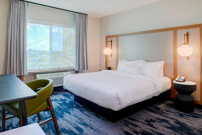 חדר סטנדרט עם מיטת קינג, Fairfield Inn & Suites By Marriott Columbus, In