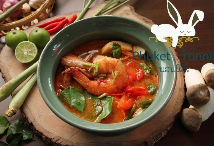 Номер Deluxe, Phuket Nonnita Boutique Resort   Sha Plus
