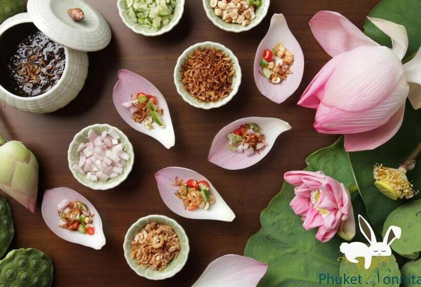 Номер Deluxe, Phuket Nonnita Boutique Resort   Sha Plus
